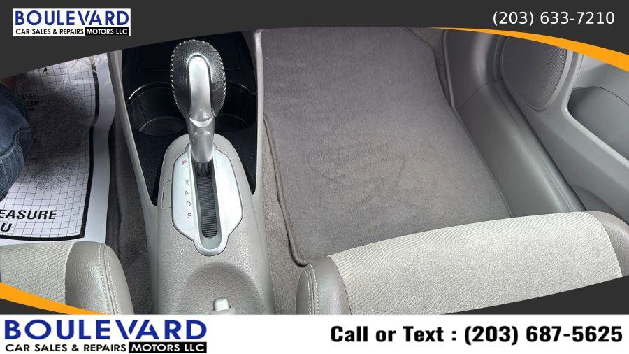 Used 2013 Honda Insight EX image 16