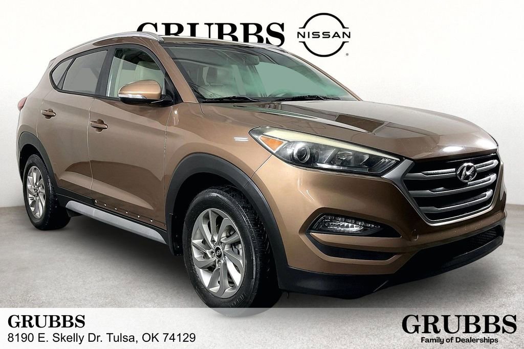 Used 2017 Hyundai Tucson SE Plus FWD image 1
