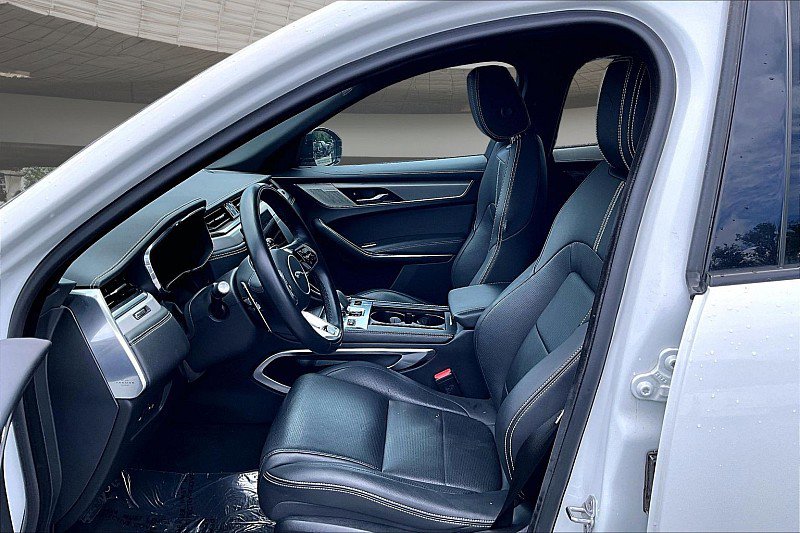 Used 2024 Jaguar F-PACE R-Dynamic S AWD/4WD image 22