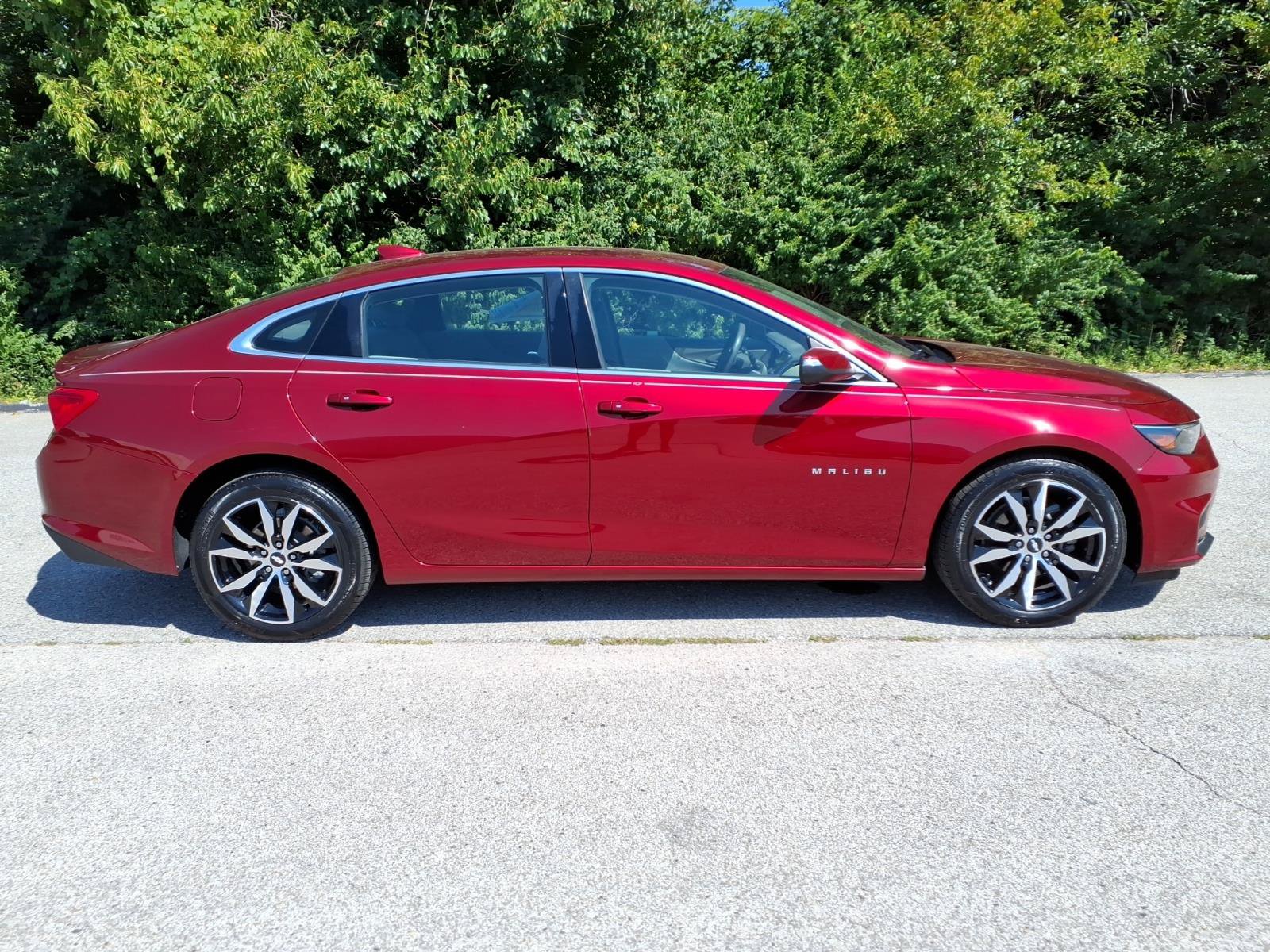Used 2018 Chevrolet Malibu LT w/ Driver Confidence Package FWD image 27