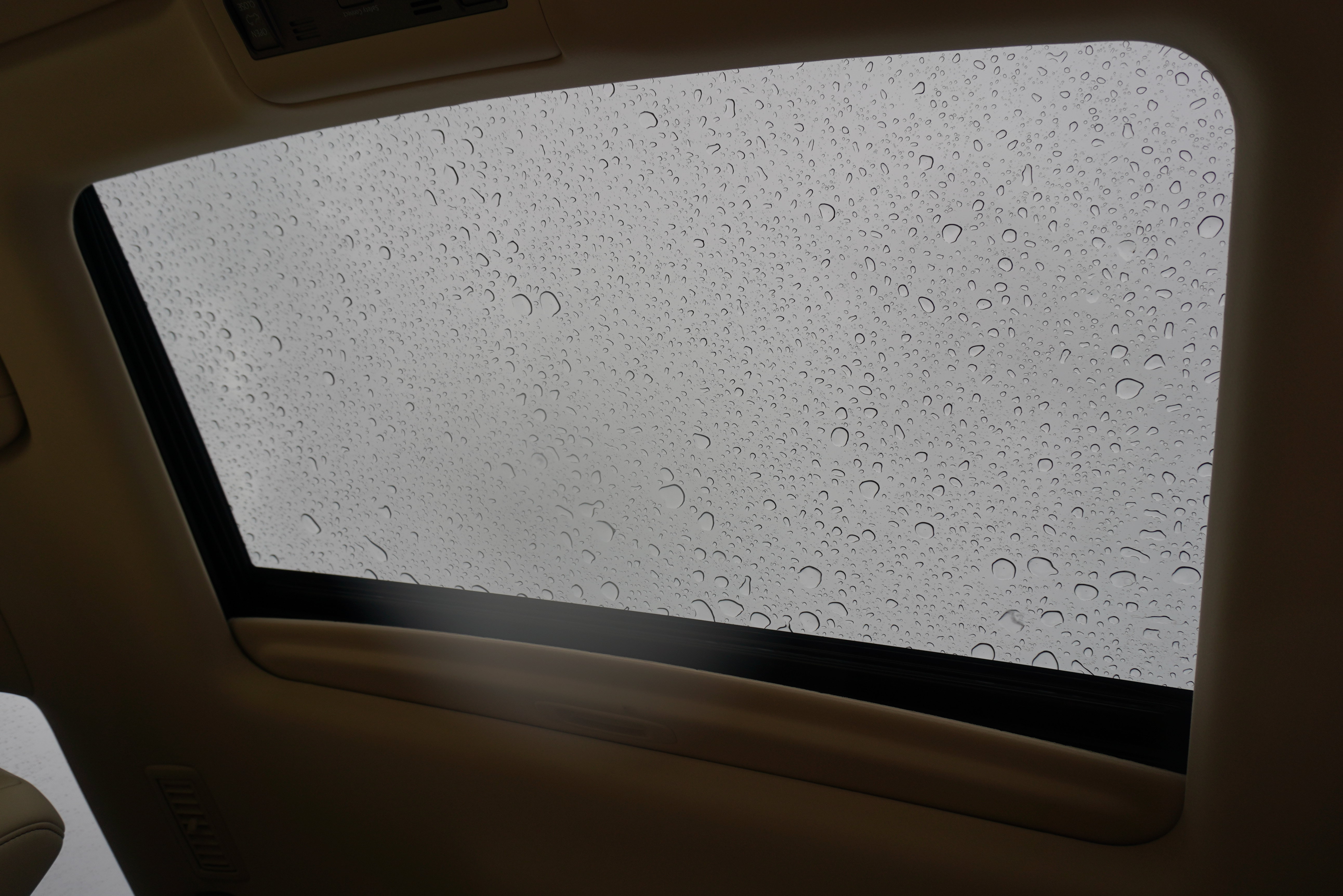 Used 2013 Lexus LX 570 4WD w/ Luxury Pkg w/Pre-crash image 22