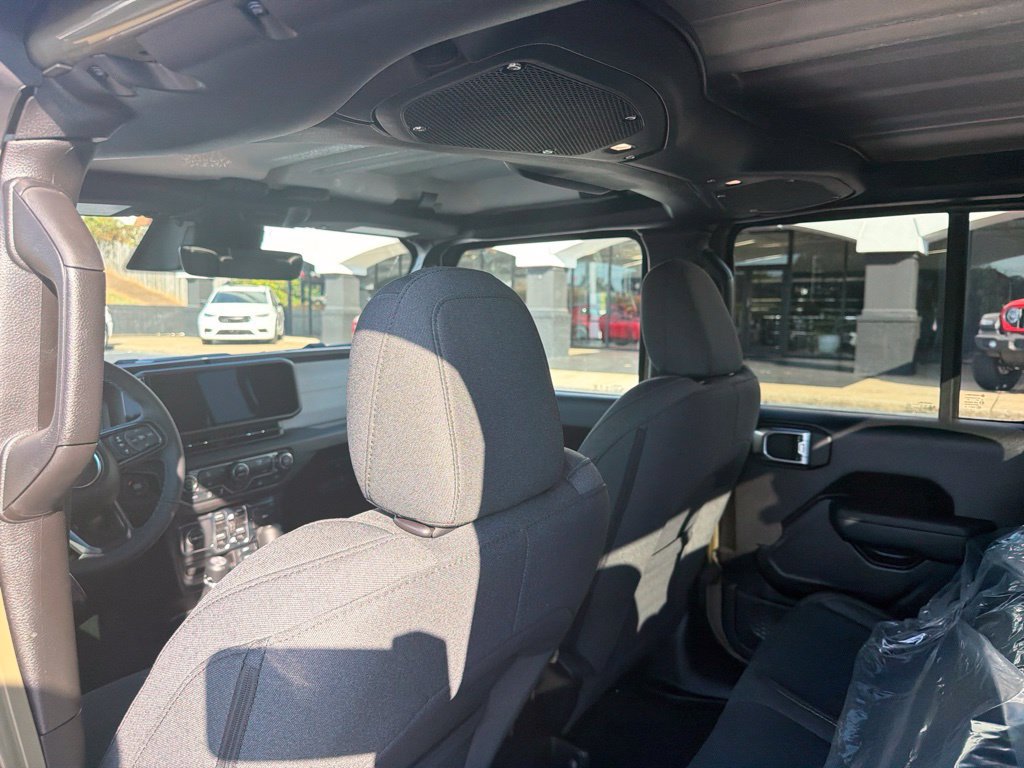 New 2027 Jeep Gladiator Sport AWD/4WD image 18