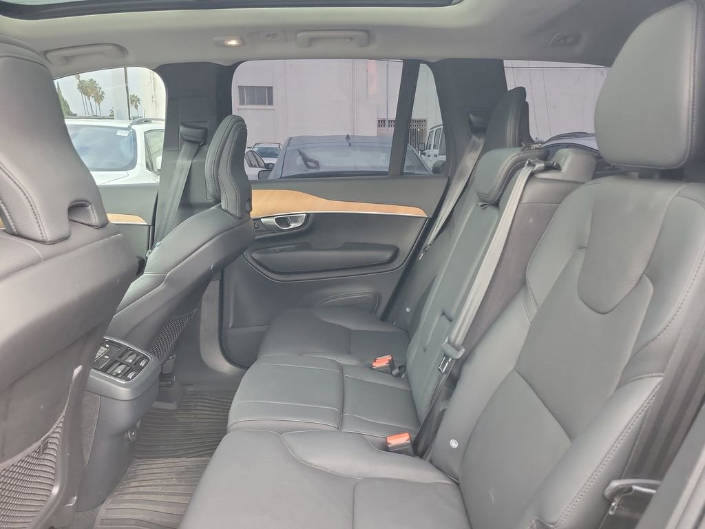 Used 2024 Volvo XC90 B5 Plus w/ Protection Package Premier image 14