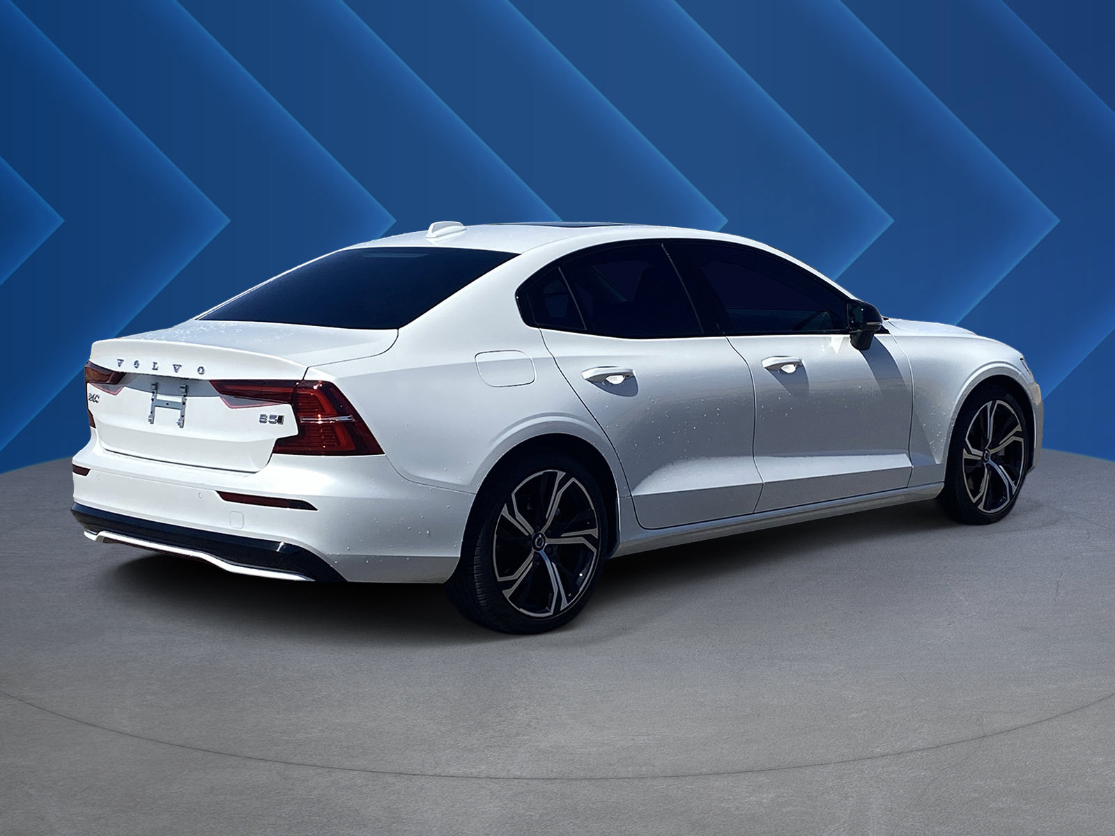 Used 2024 Volvo S60 B5 Core AWD/4WD video 3