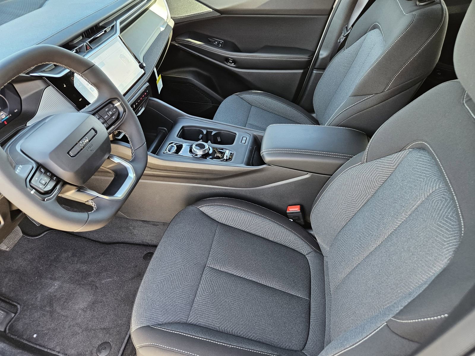 New 2026 Jeep Cherokee Laredo image 15