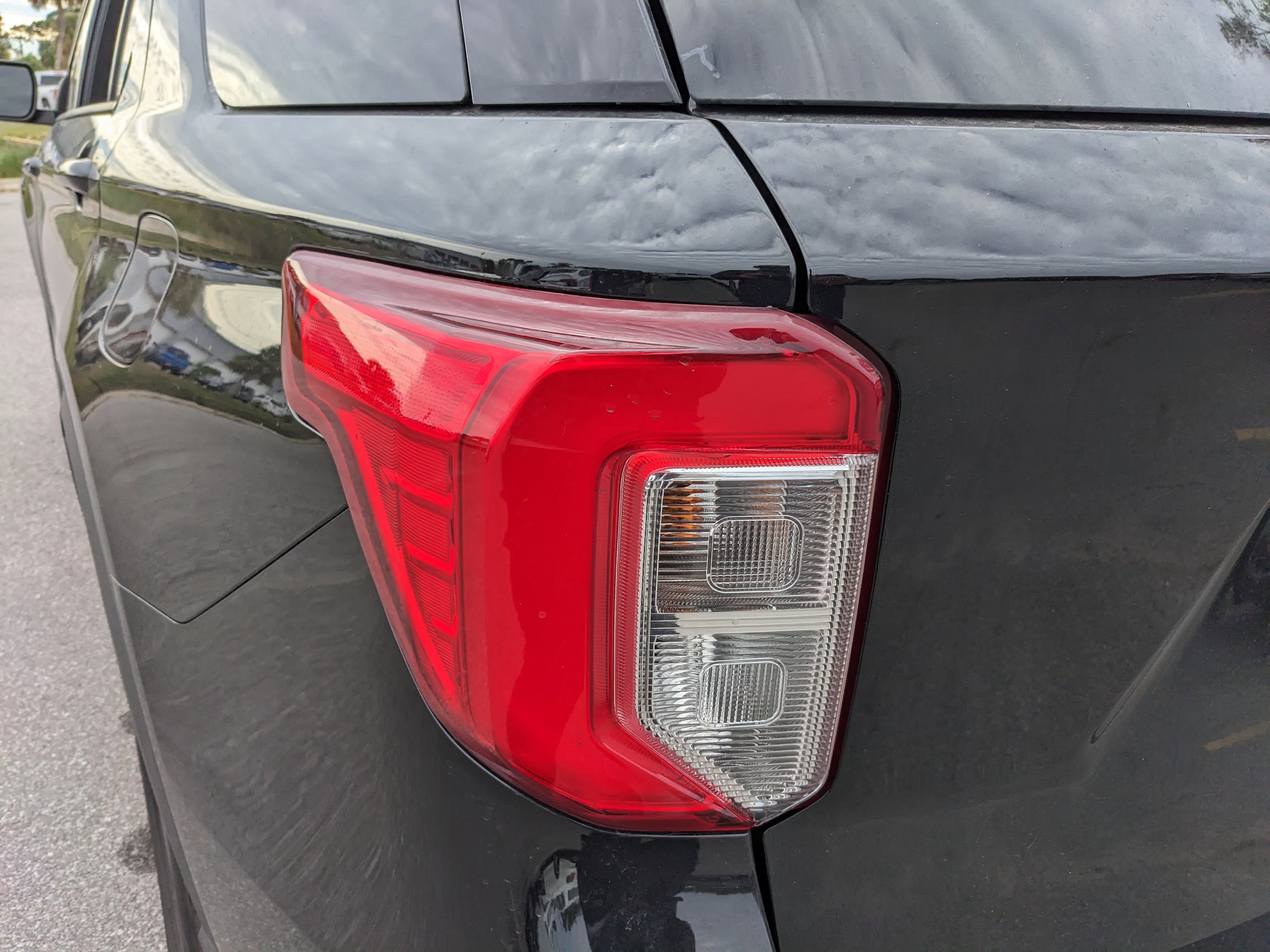 Certified 2022 Ford Explorer XLT w/ Equipment Group 202A image 12