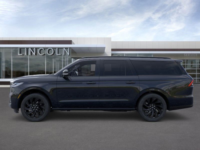 New 2025 Lincoln Navigator L Reserve w/ Jet Appearance Package image 3