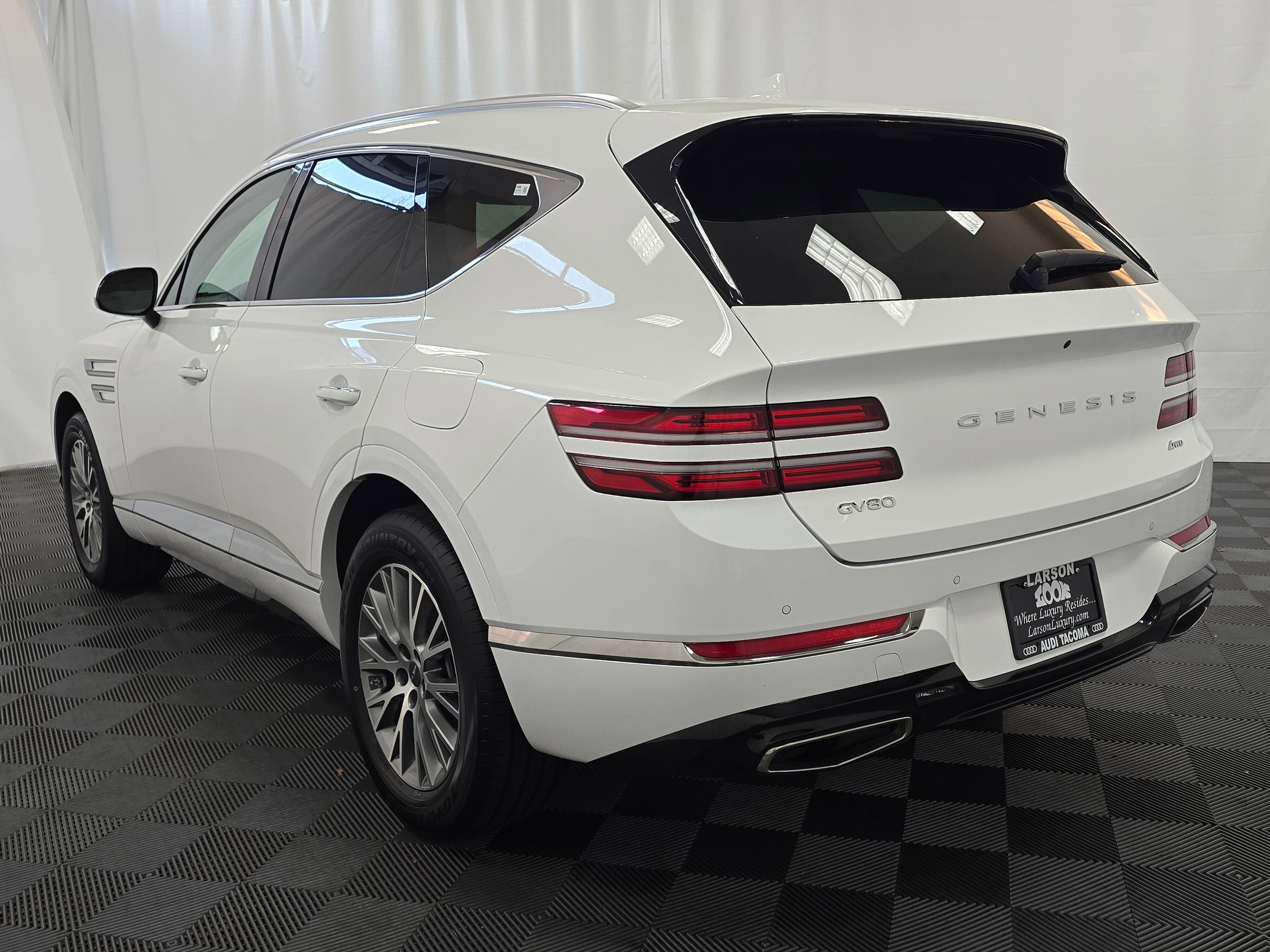 Used 2024 Genesis GV80 2.5T image 4