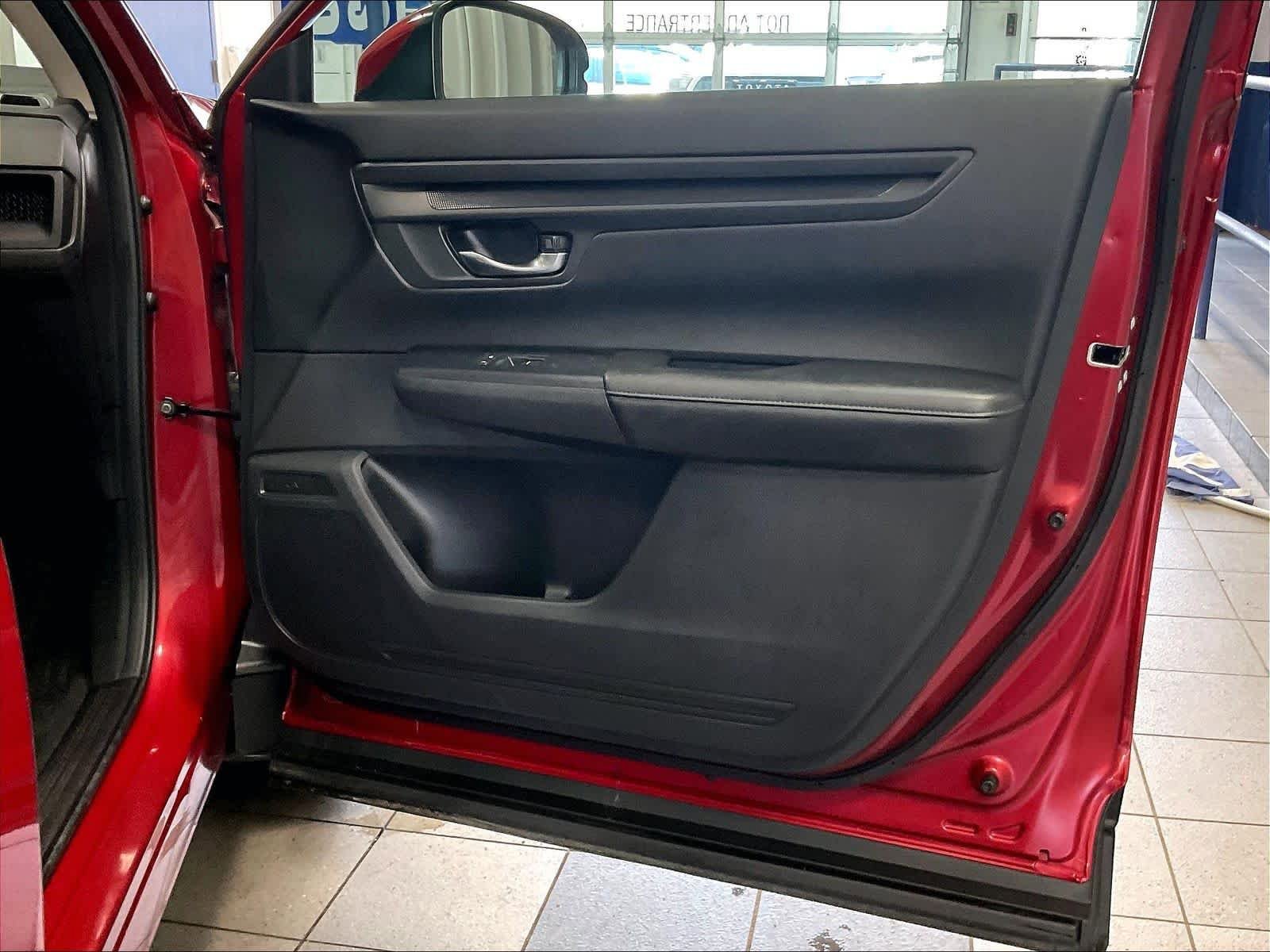 Used 2025 Honda CR-V EX image 12