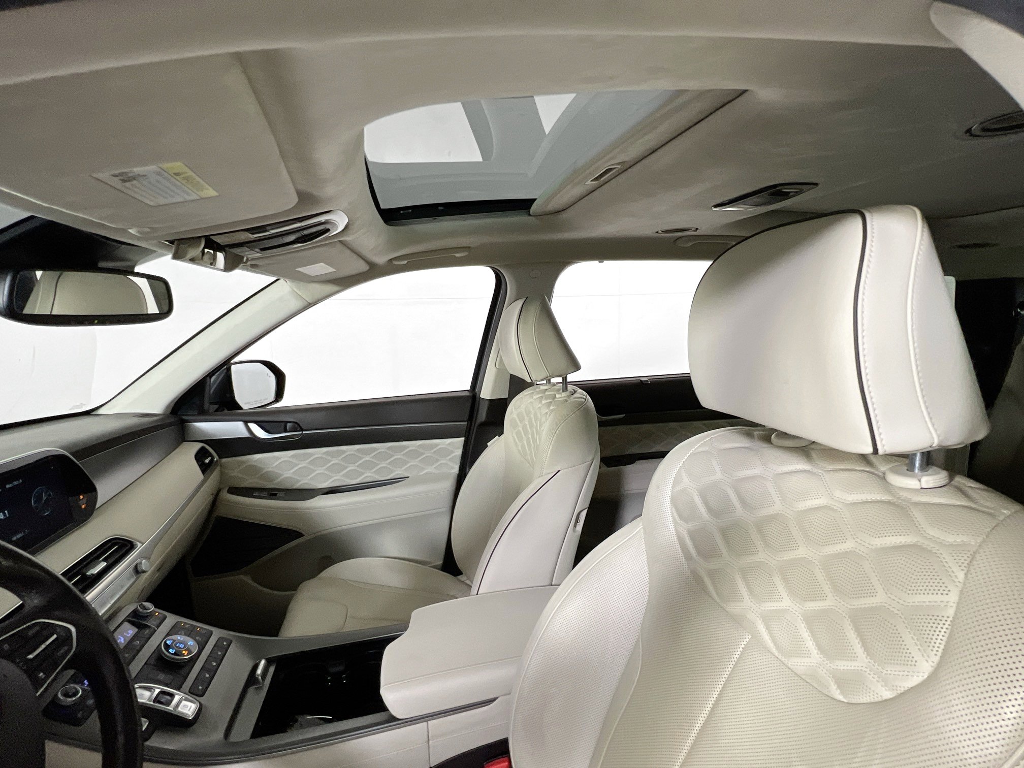 Used 2020 Hyundai Palisade Limited w/ Winter Weather Package image 21