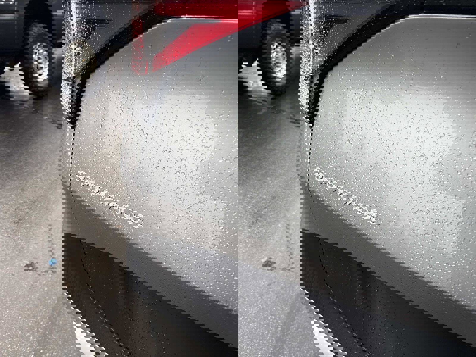 Used 2024 Kia Sportage EX image 9