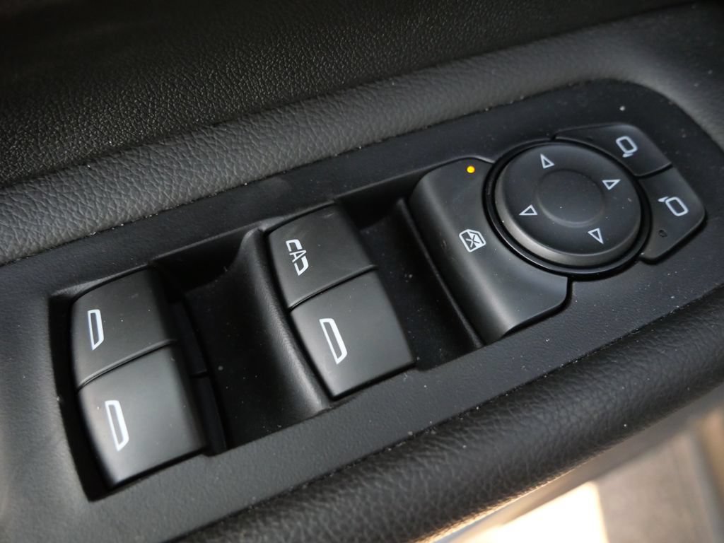 Used 2023 GMC Terrain AT4 w/ LPO, Floor Liner Package AWD/4WD image 21