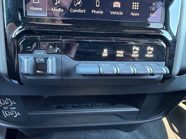 Certified 2026 RAM 2500 Big Horn AWD/4WD image 25