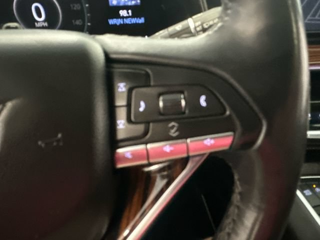 Certified 2022 Cadillac Escalade Premium Luxury w/ Performance Package AWD/4WD image 8