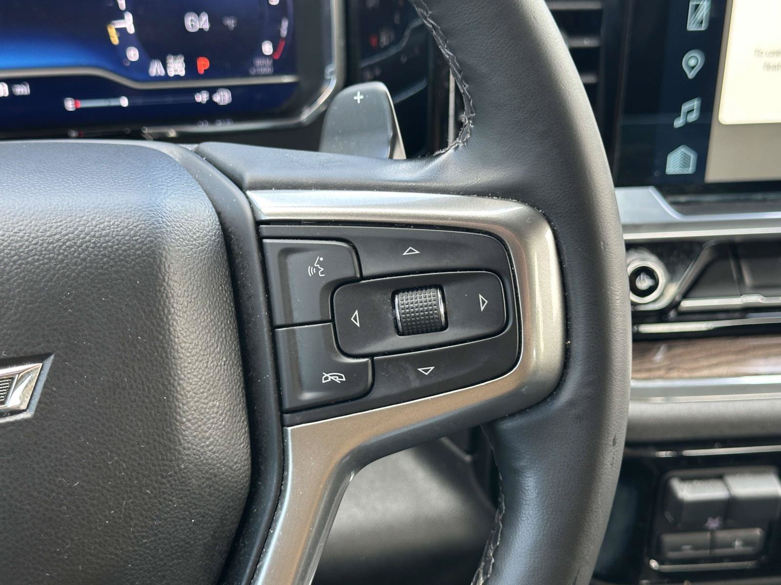 Certified 2023 Chevrolet Silverado 1500 RST w/ Convenience Package II AWD/4WD image 26