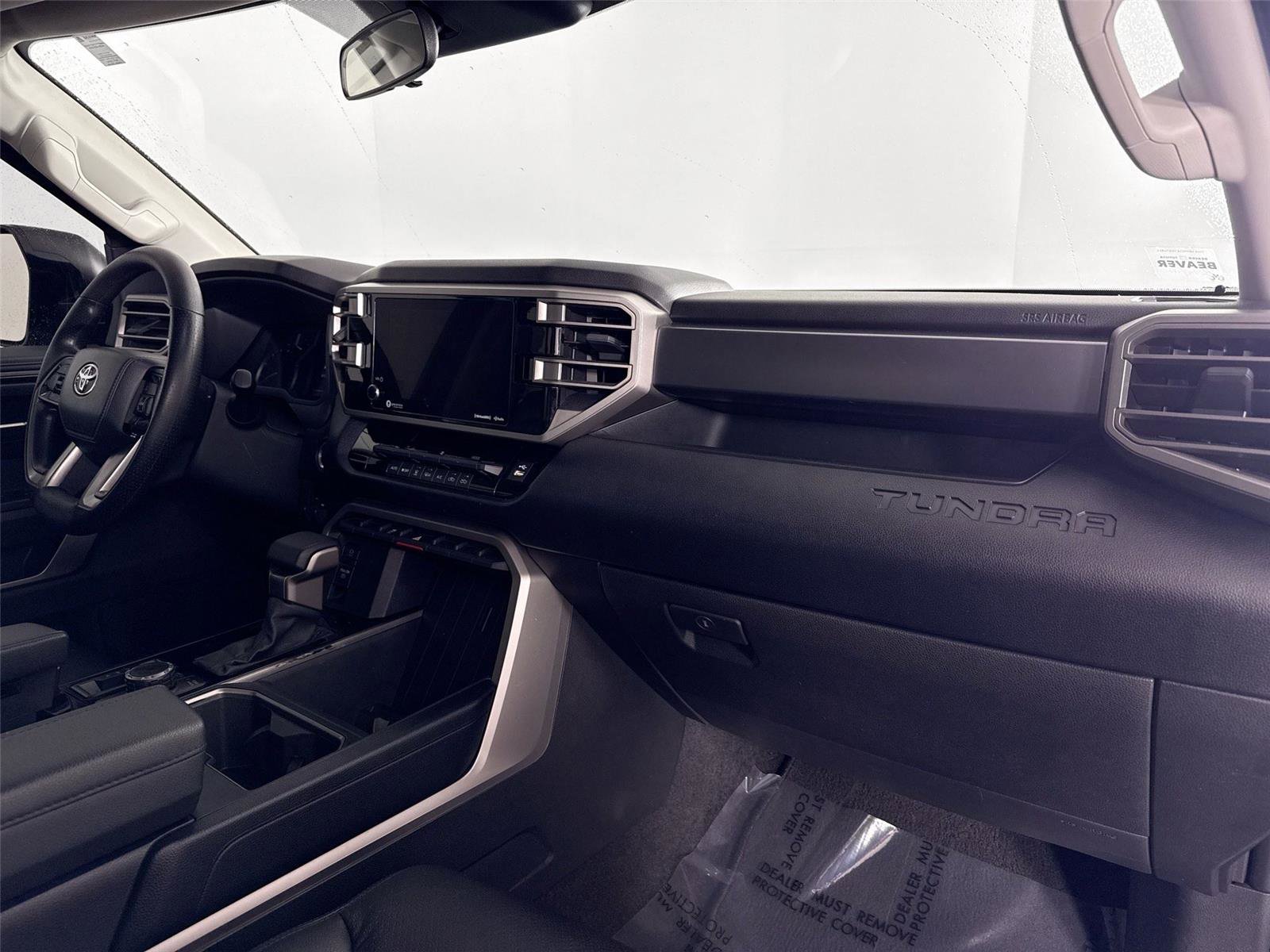 Used 2022 Toyota Tundra SR5 w/ SR5 Convenience Package image 39