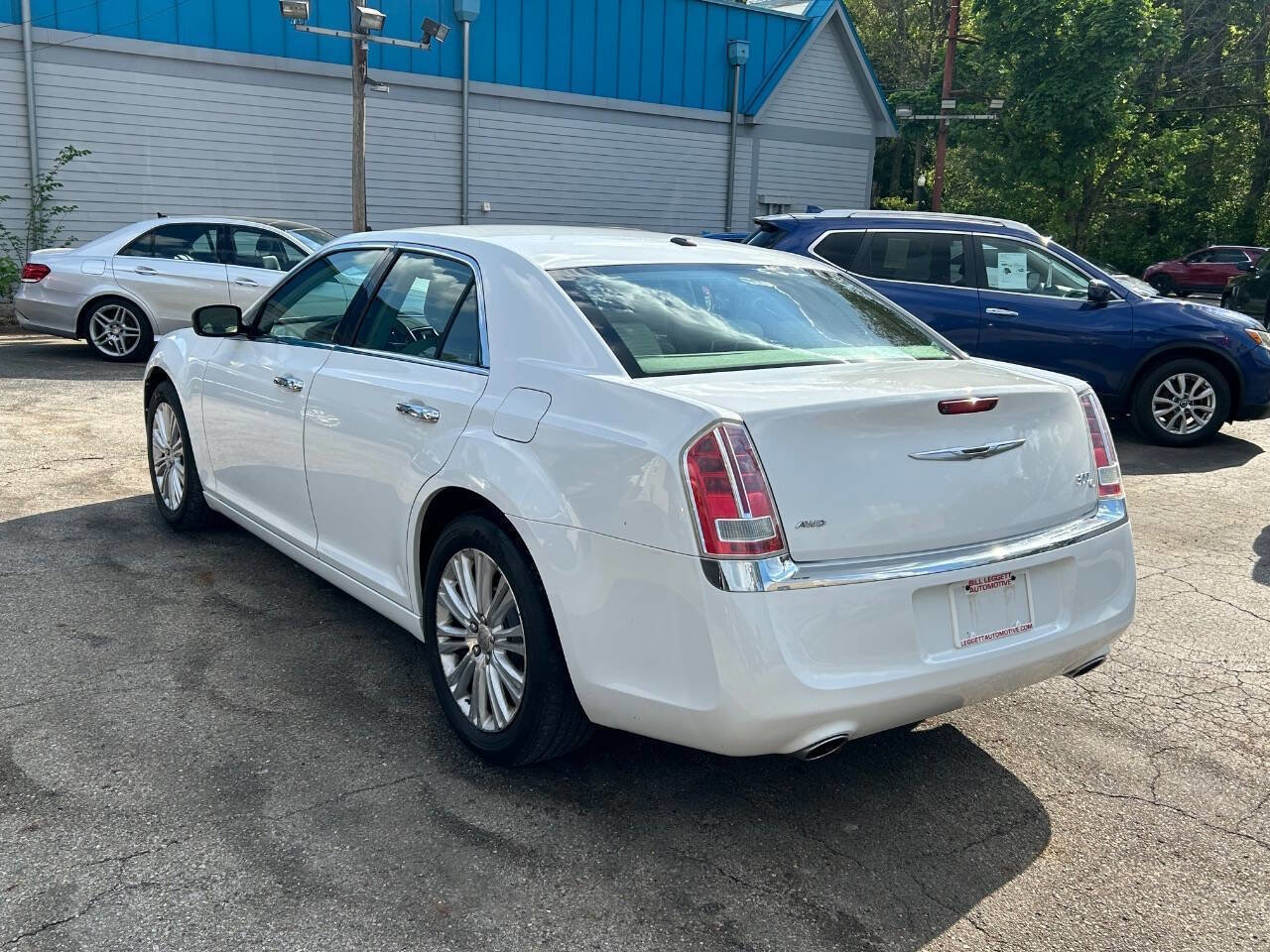 Used 2013 Chrysler 300 C AWD/4WD image 10