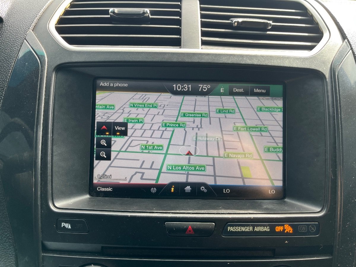 Used 2016 Ford Explorer XLT w/ Equipment Group 202A FWD image 15