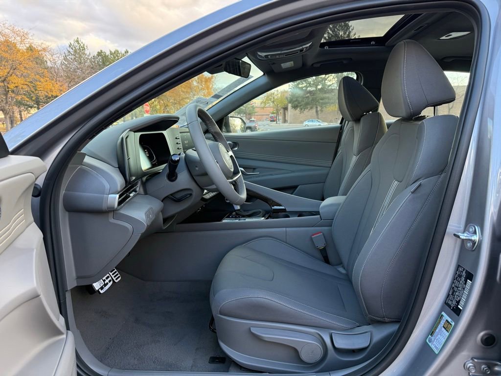 New 2026 Hyundai Elantra SEL Sport image 11