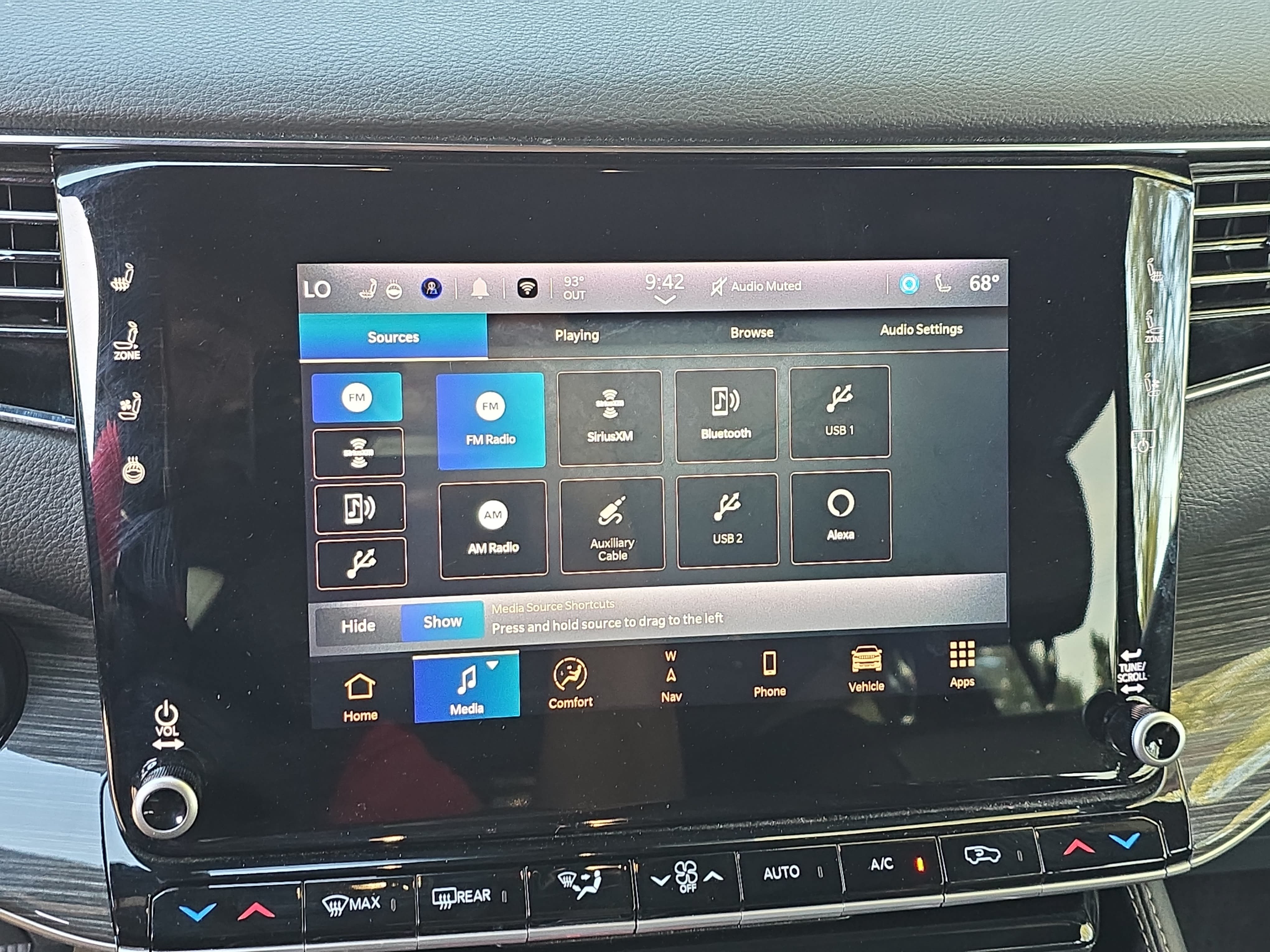 Used 2022 Jeep Wagoneer Series II w/ Premium Group I AWD/4WD image 23
