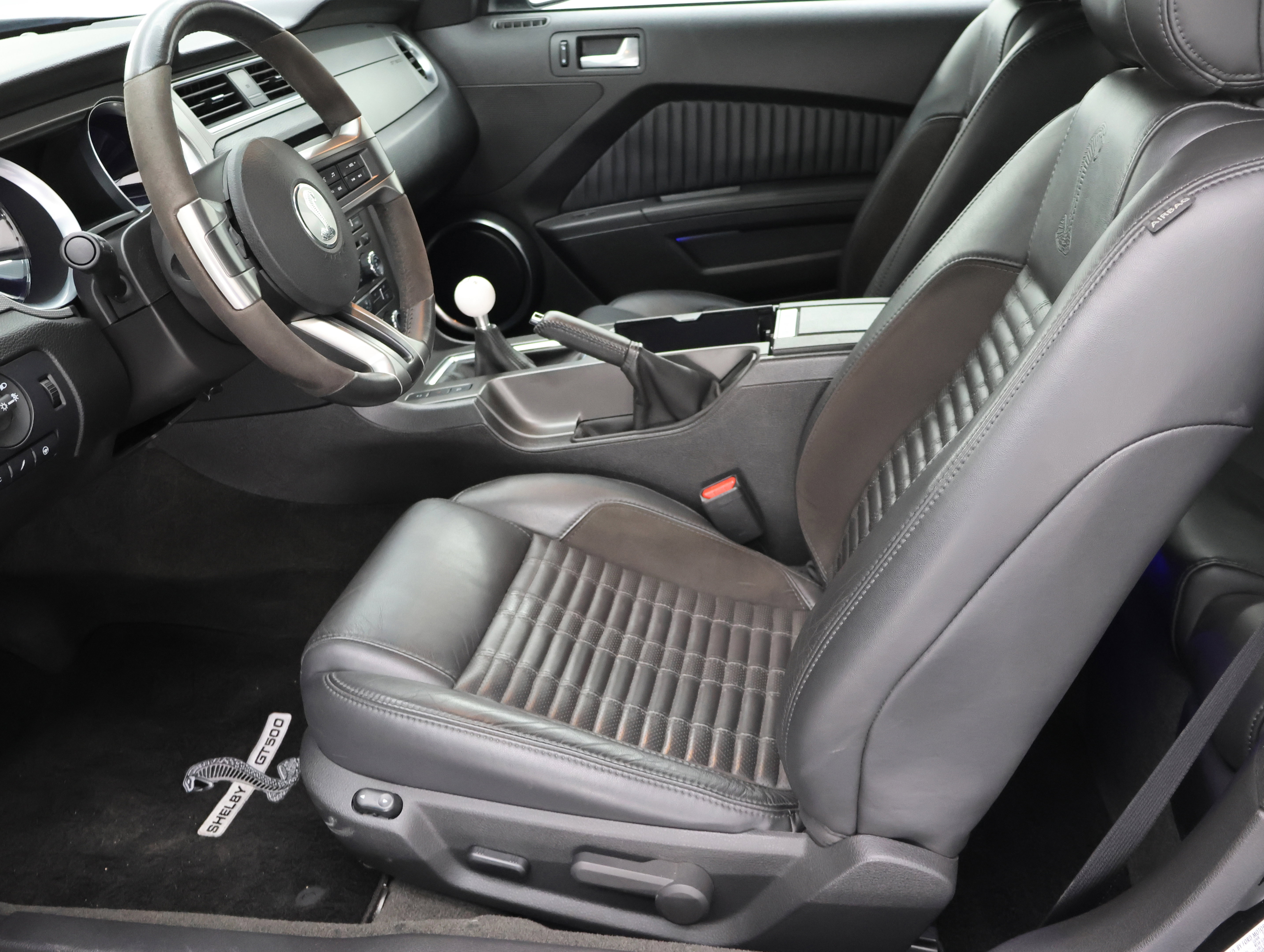 Used 2013 Ford Mustang Shelby GT500 RWD image 7