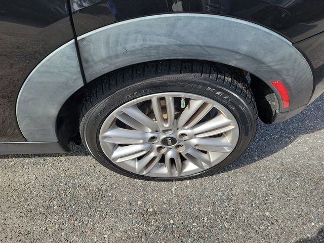 Used 2017 MINI Cooper 4-Door Hardtop image 6