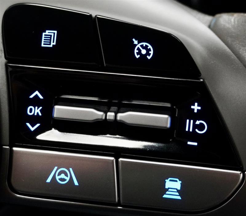 Used 2021 Hyundai Elantra SEL w/ Convenience Package image 26