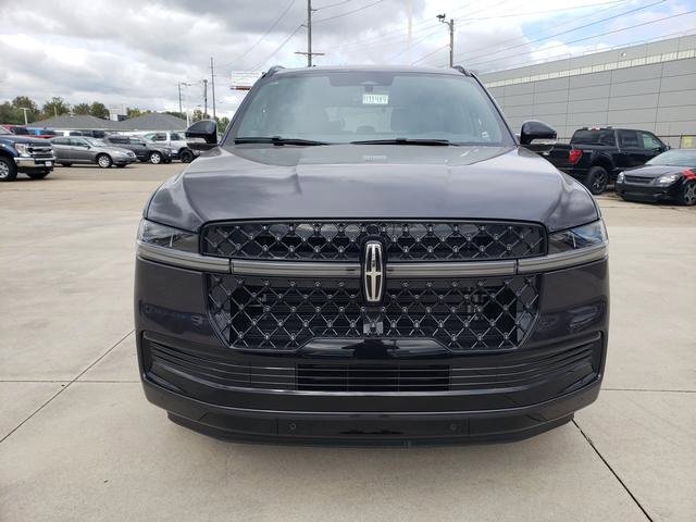 New 2025 Lincoln Navigator L Reserve w/ Jet Appearance Package image 3