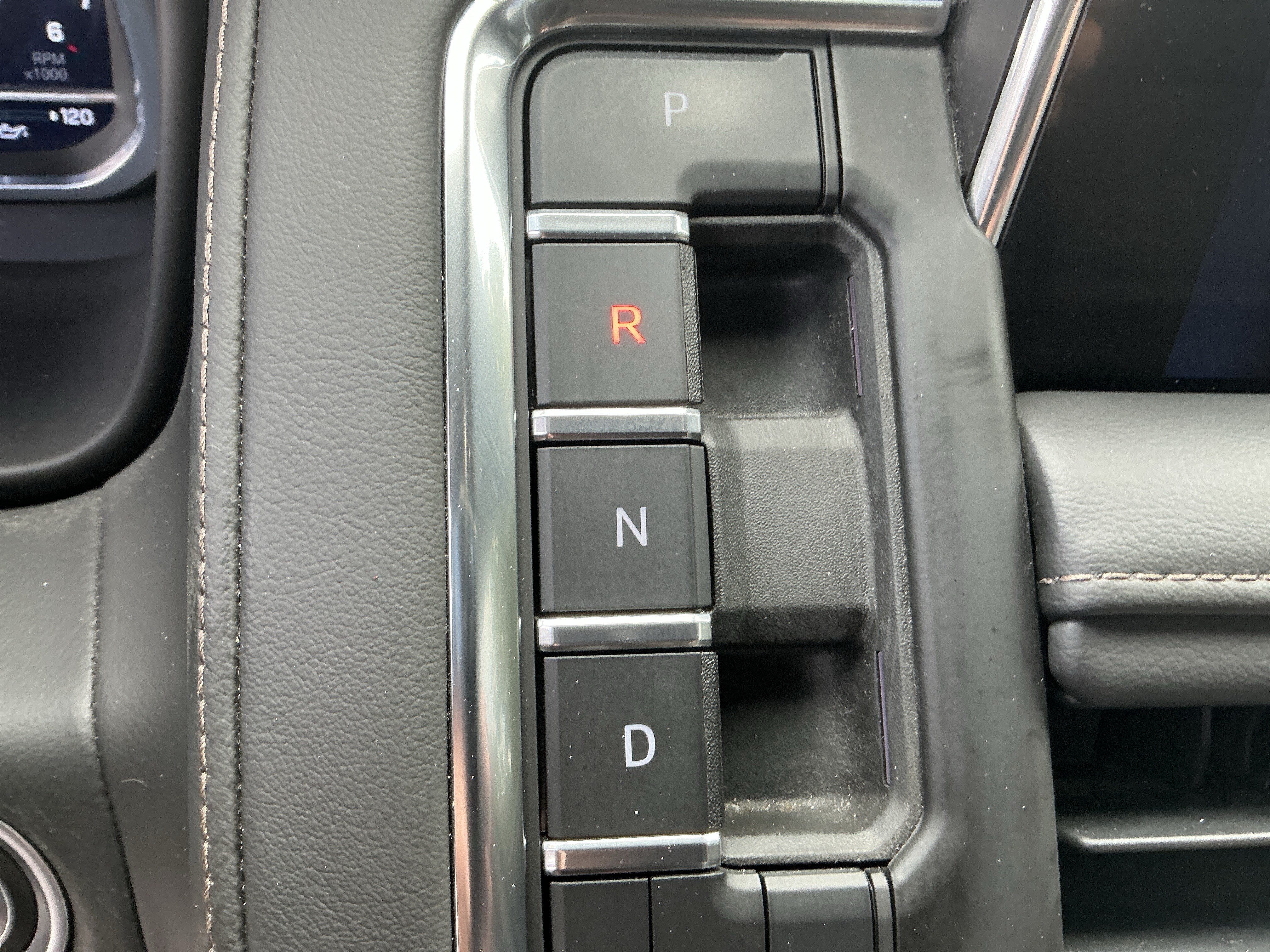 Used 2022 Chevrolet Tahoe High Country AWD/4WD image 25
