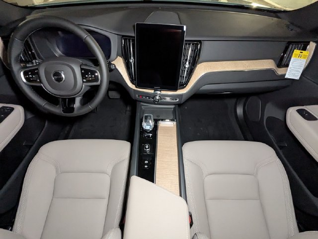 New 2026 Volvo XC60 B5 Plus w/ Protection Package Premier AWD/4WD image 26
