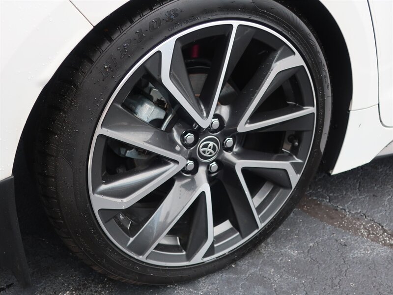 Used 2022 Toyota Corolla SE FWD image 37