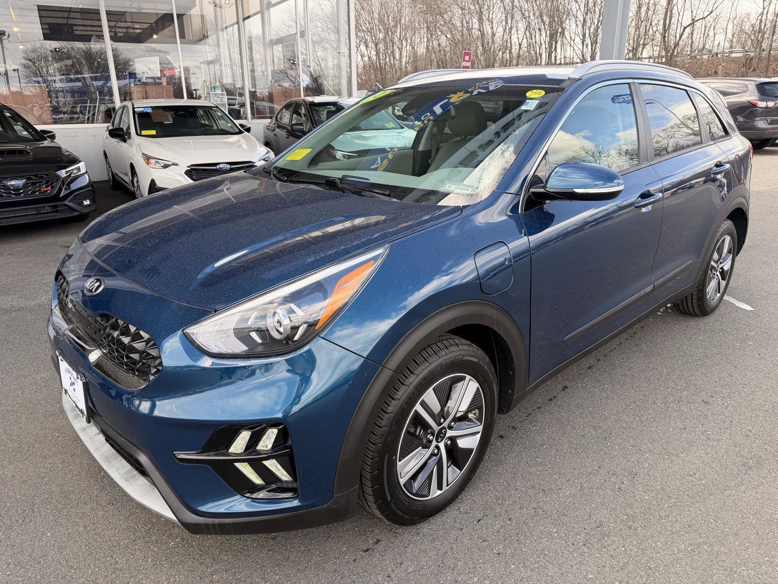 Used 2020 Kia Niro EX image 9