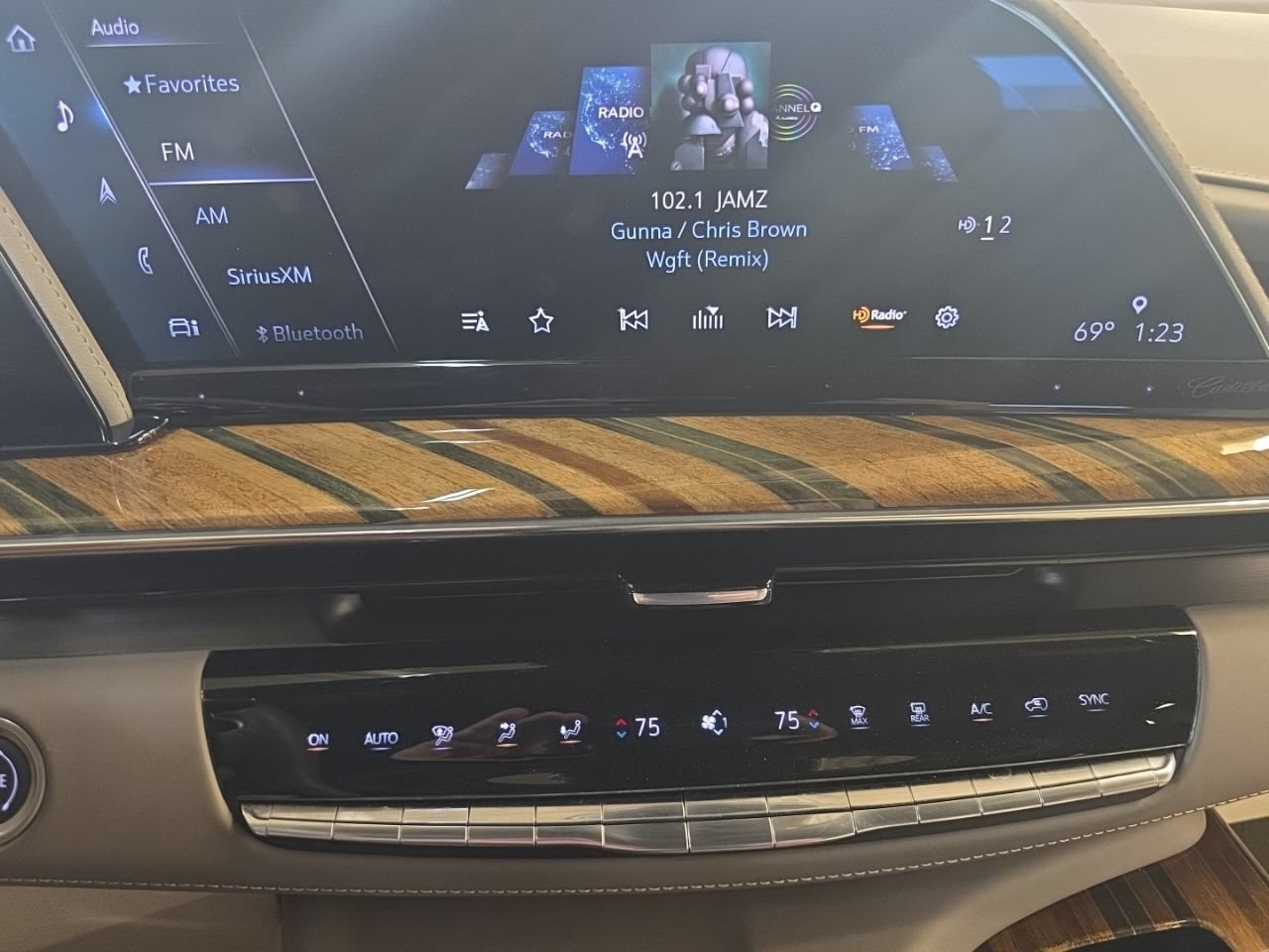 Used 2023 Cadillac Escalade Sport Platinum AWD/4WD image 24