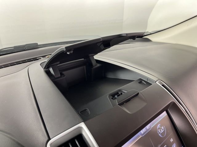 Used 2015 Ford Edge Titanium image 26