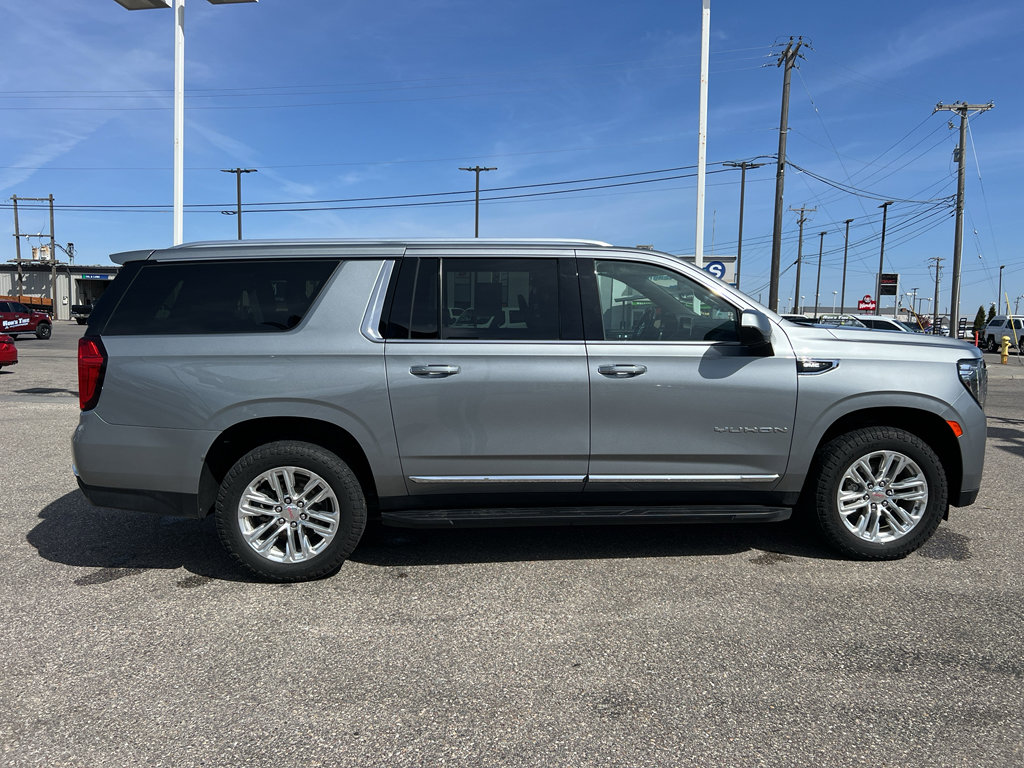 Certified 2023 GMC Yukon XL SLT AWD/4WD image 7