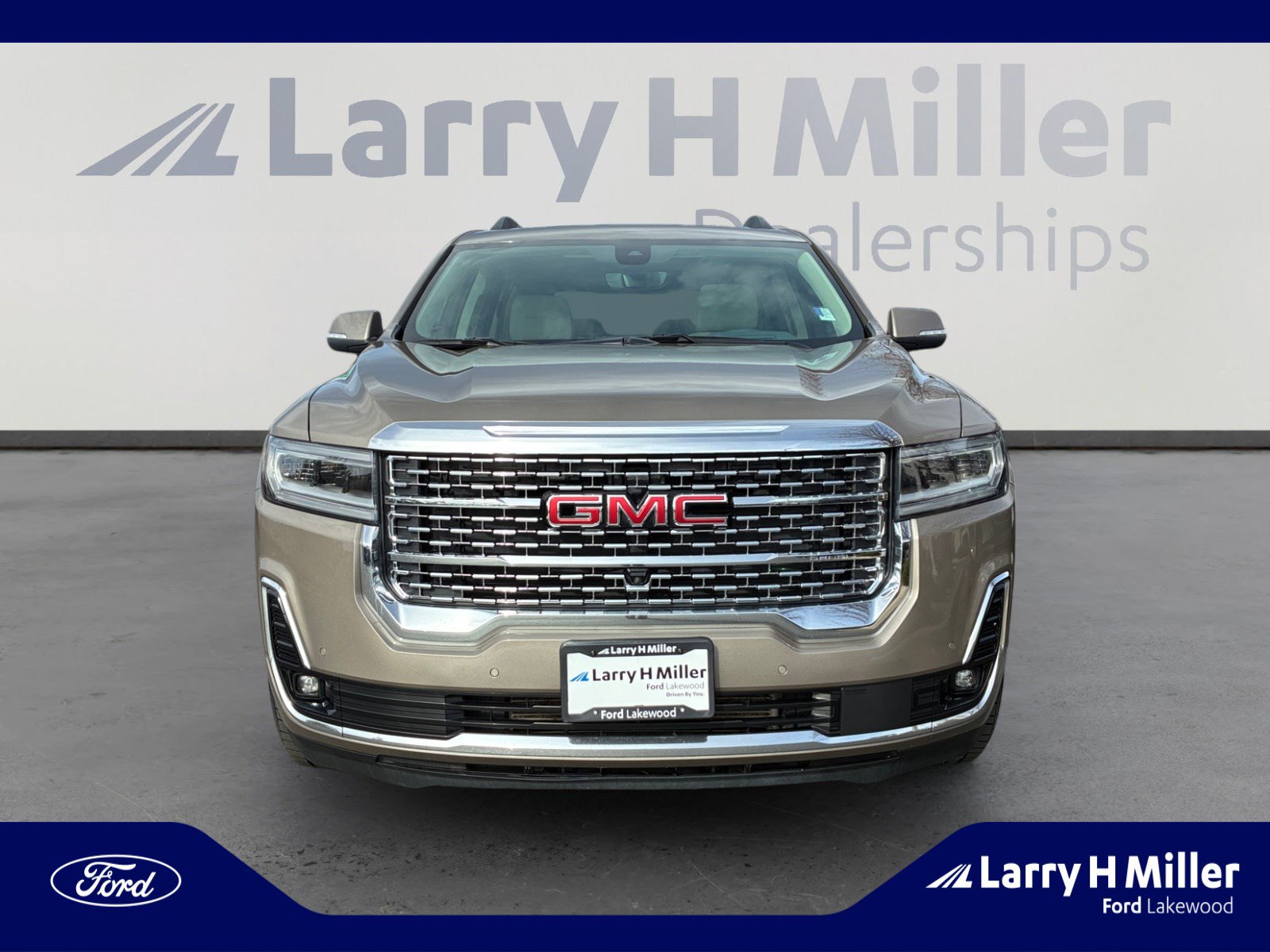 Used 2023 GMC Acadia Denali w/ Denali Ultimate Package image 8