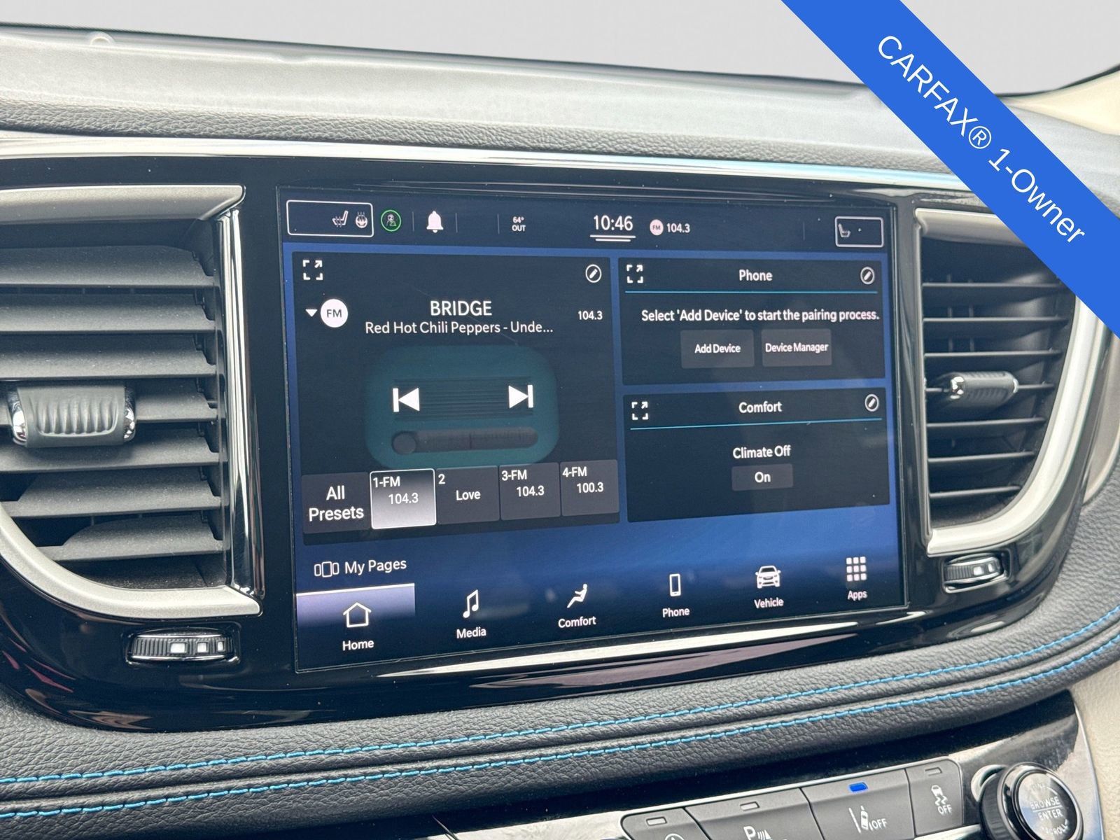 Used 2021 Chrysler Pacifica Touring w/ Cold Weather Group FWD image 33