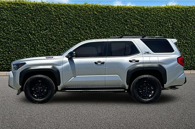Used 2025 Toyota 4Runner TRD Off-Road Premium AWD/4WD image 8