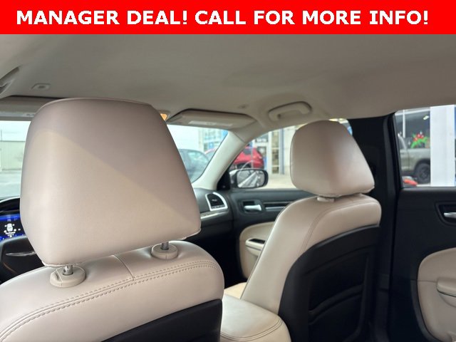 Used 2019 Chrysler 300 Limited image 26