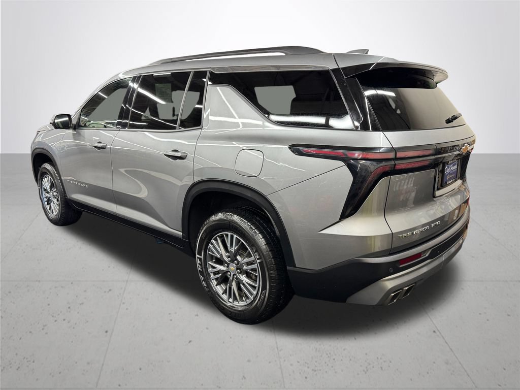 Used 2024 Chevrolet Traverse LT AWD/4WD image 4
