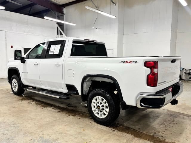 Used 2024 Chevrolet Silverado 2500 LT AWD/4WD image 5