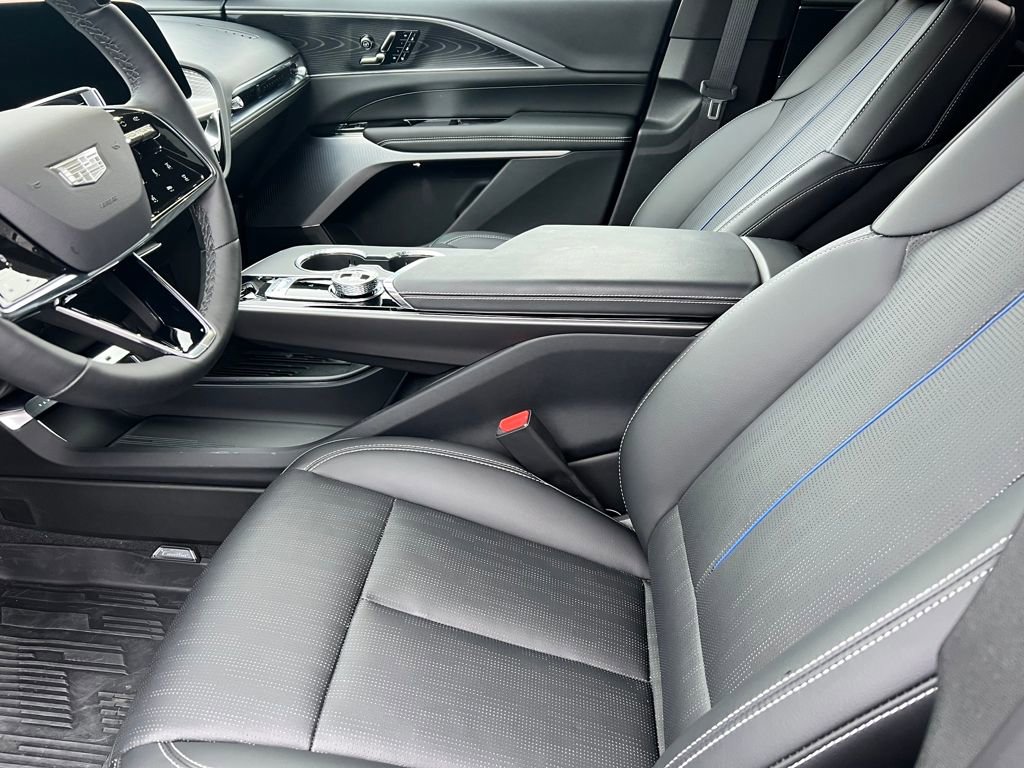 New 2026 Cadillac Lyriq Premium Sport w/ LPO, Floor Liner Package image 9