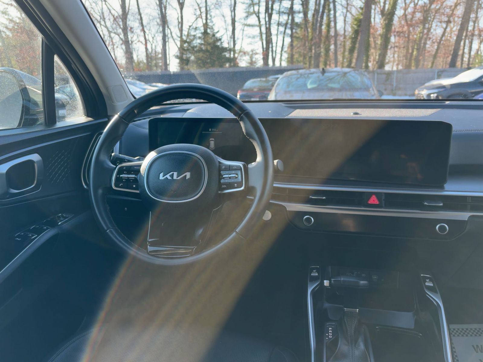 Used 2024 Kia Sorento S image 29