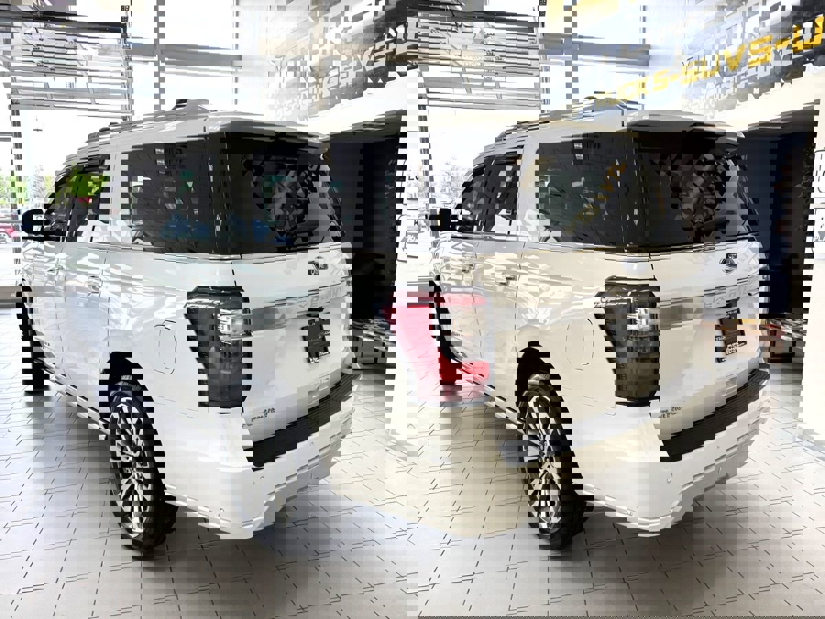 Used 2021 Ford Expedition Max Platinum image 3
