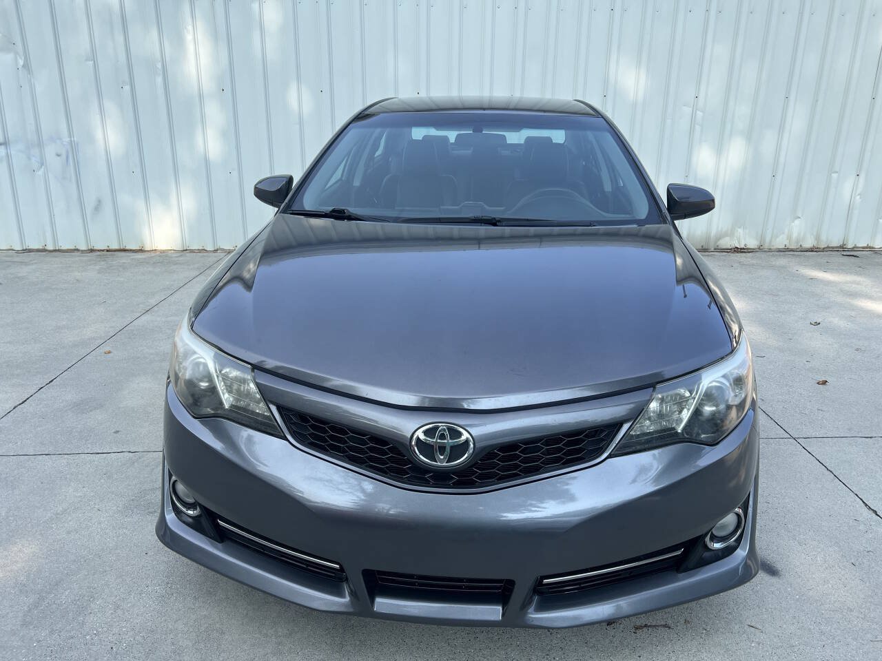 Used 2014 Toyota Camry SE FWD image 8