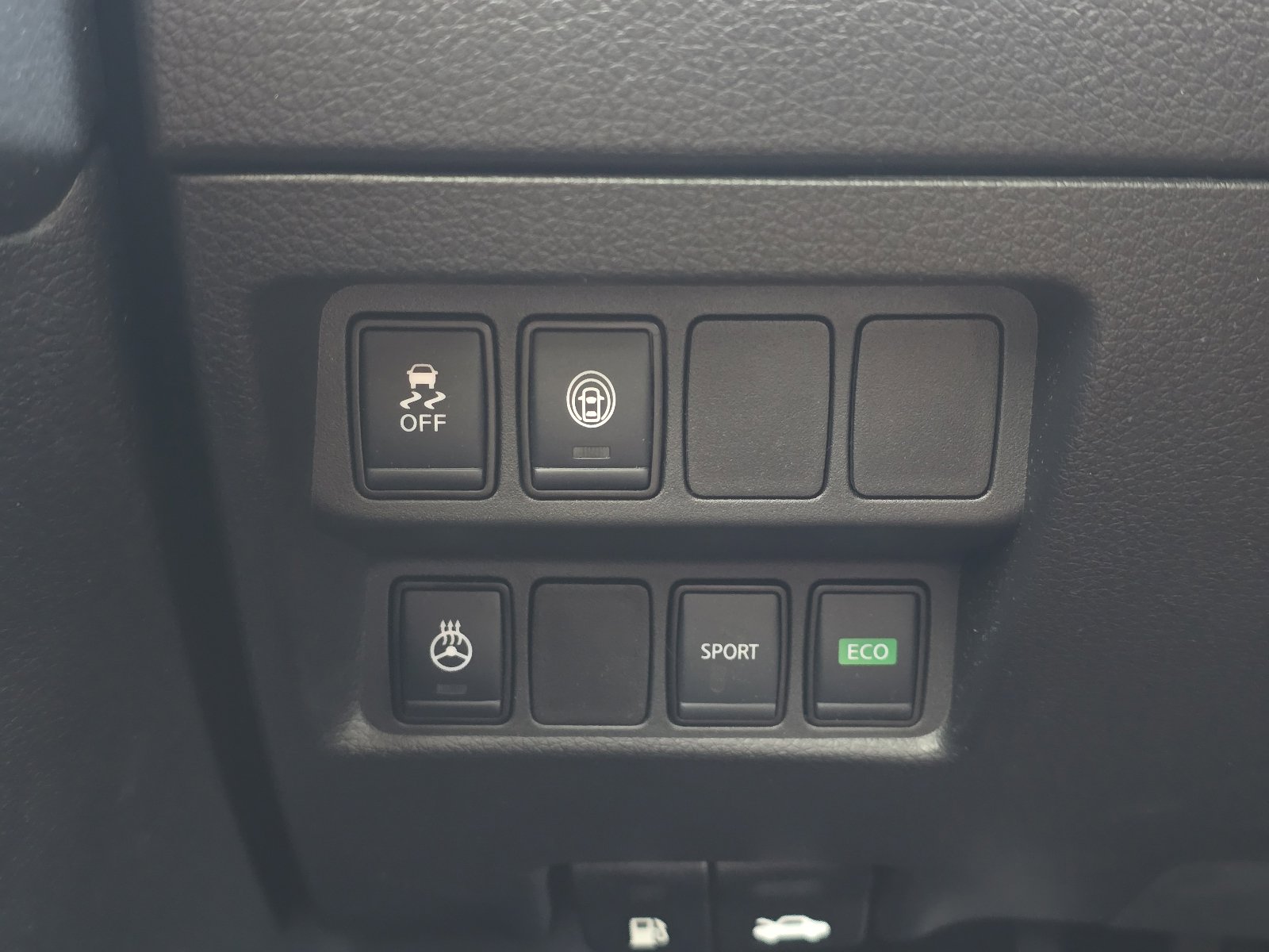 Certified 2022 Nissan Rogue Sport SV FWD image 23