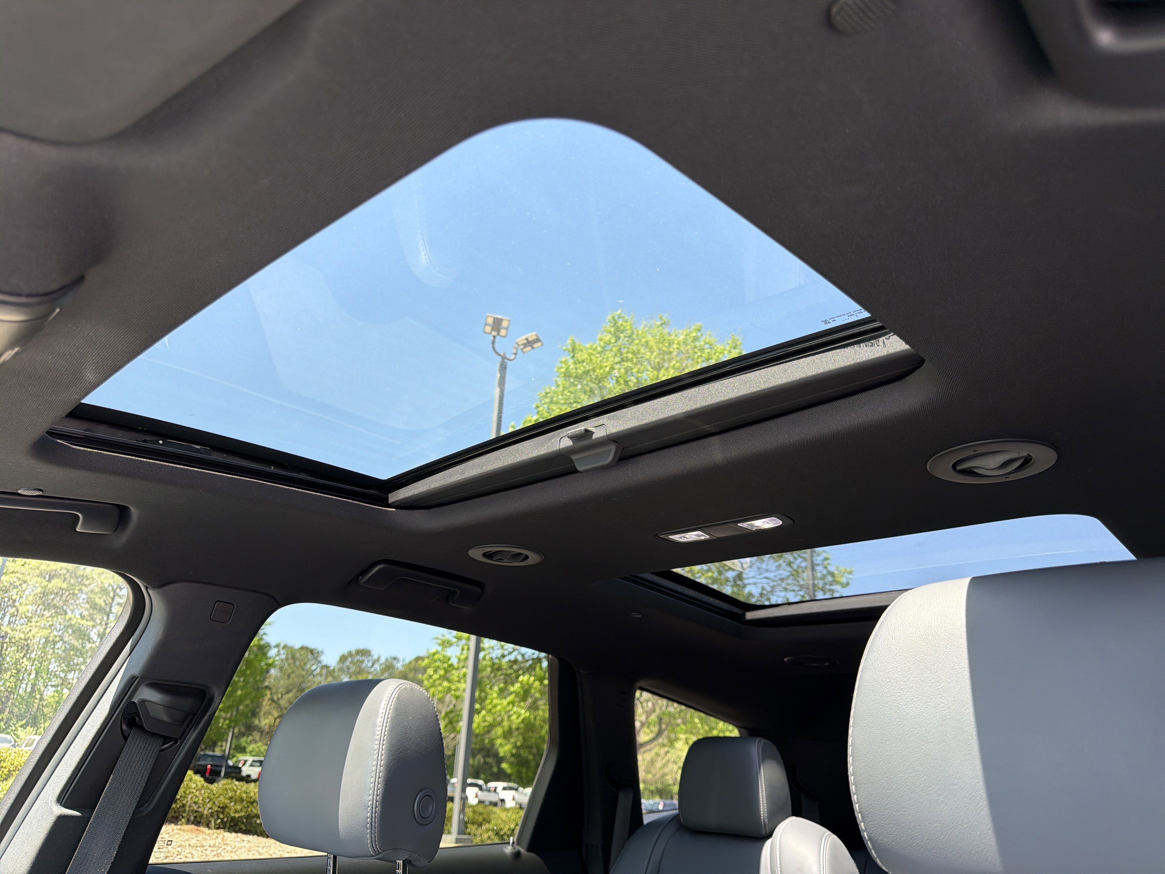 Used 2023 Buick Enclave Essence w/ Experience Buick Package AWD/4WD image 31