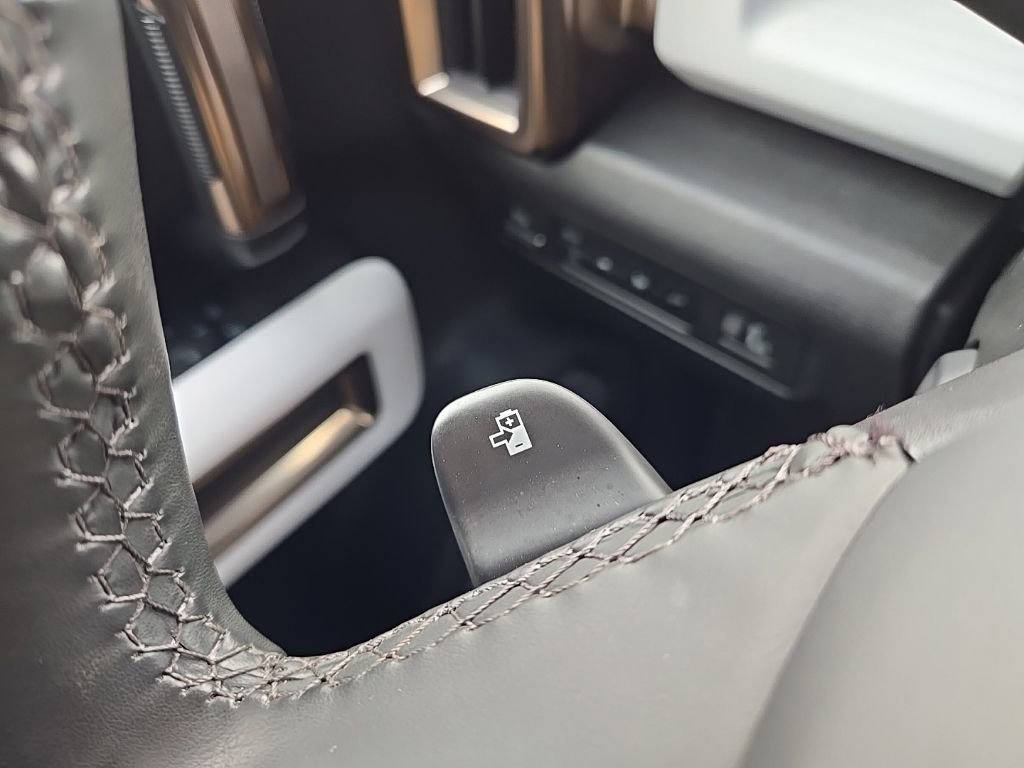 Used 2024 GMC Hummer EV 3X w/ Omega Edition image 21