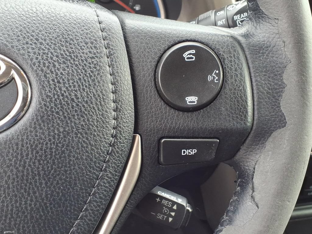 Used 2015 Toyota RAV4 Limited AWD/4WD image 28