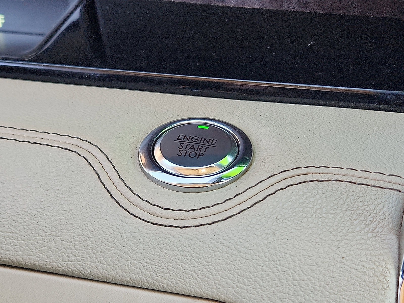 Used 2019 Lincoln Navigator Reserve image 18